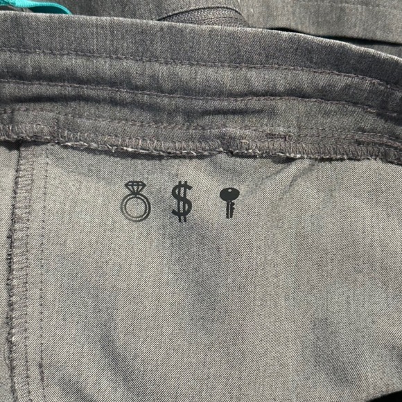 FIGS High Waisted Yola Skinny Scrub Pants Women's XS/P Graphite Gray TW2000P - Picture 16 of 16